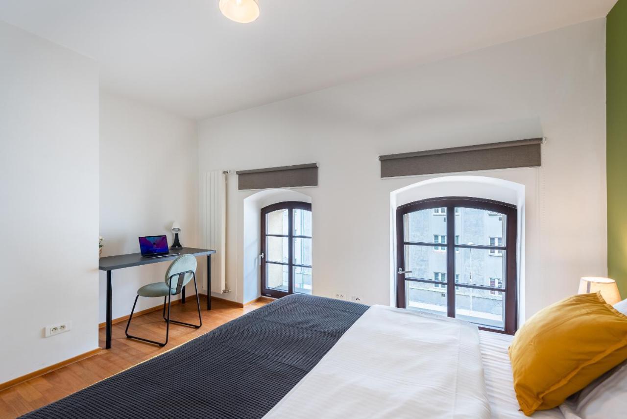 Apartment With Balcony And Parking Near The Prague Museum Ngoại thất bức ảnh