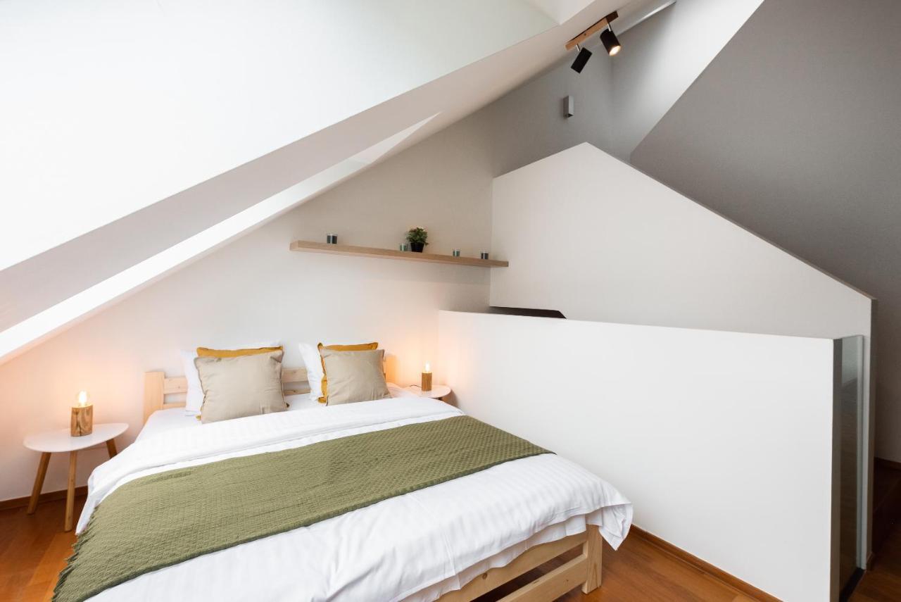 Apartment With Balcony And Parking Near The Prague Museum Ngoại thất bức ảnh
