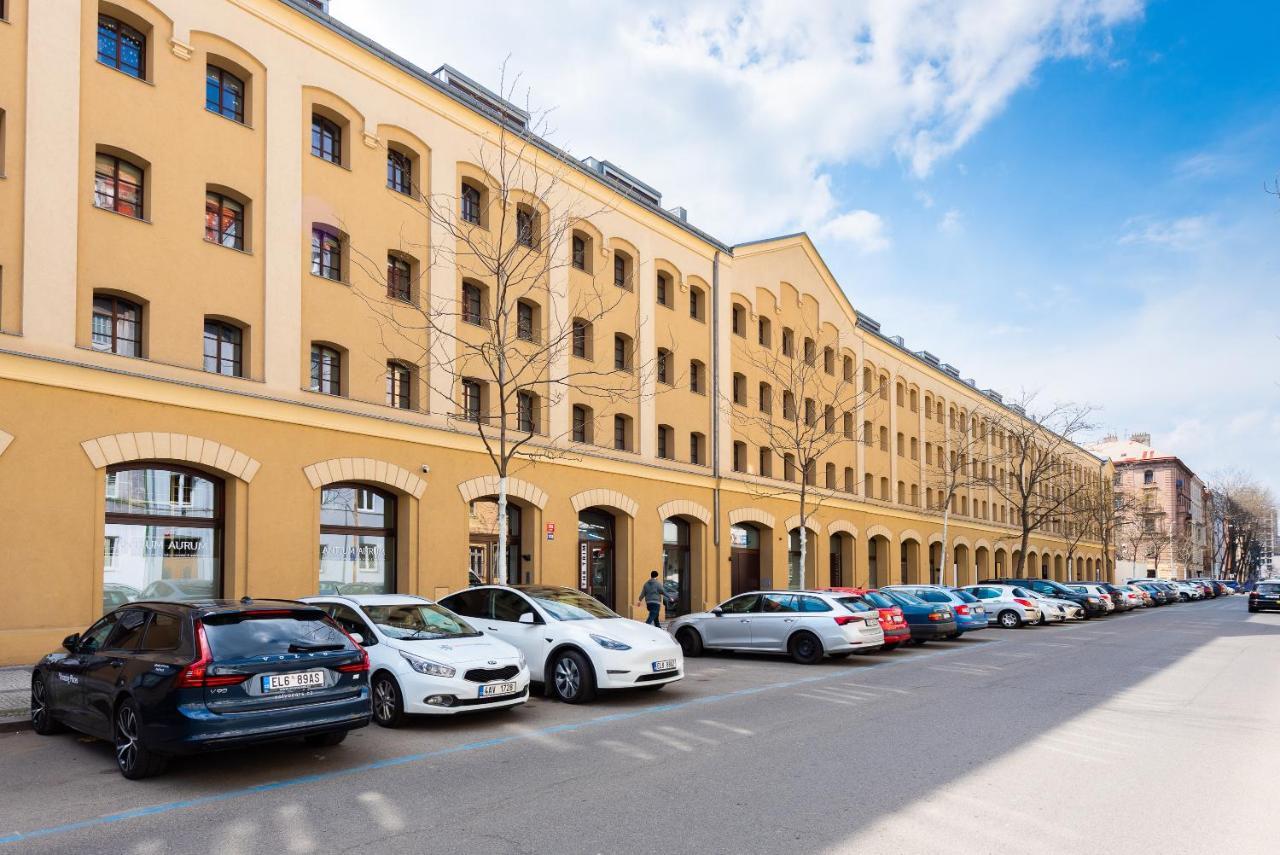 Apartment With Balcony And Parking Near The Prague Museum Ngoại thất bức ảnh